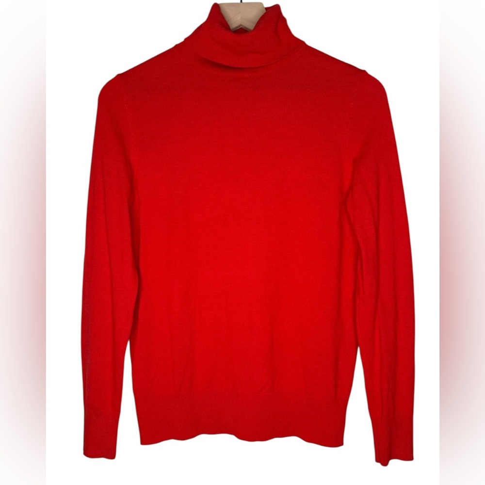 Ann Taylor Wool Blend Classic Red Turtleneck Sweater‎ Medium